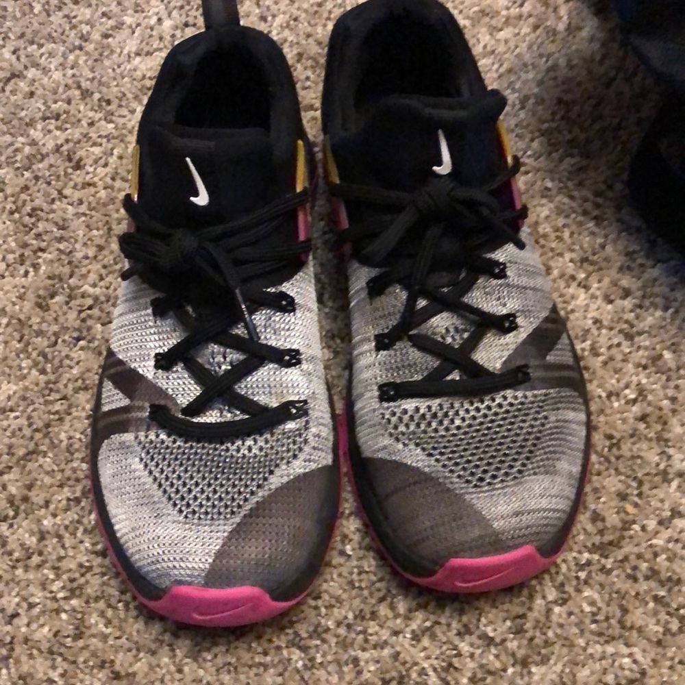 Nike Flyknit Metcon size 8